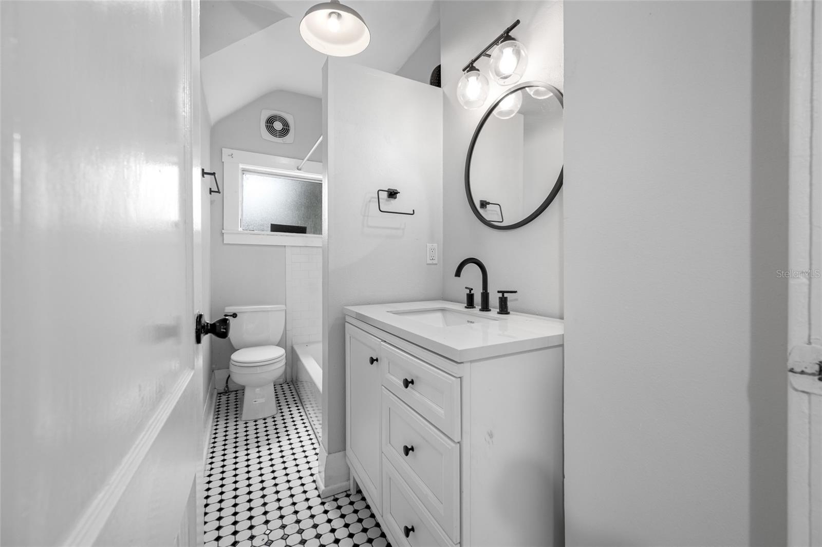 714 E HOLLYWOOD ST #5, TAMPA, FL, 33604