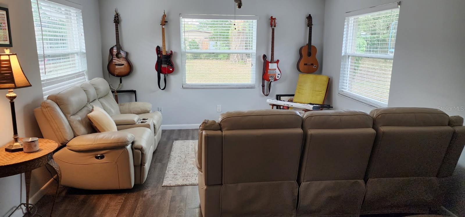 1903 SIMONTON AVE, ORLANDO, FL, 32806