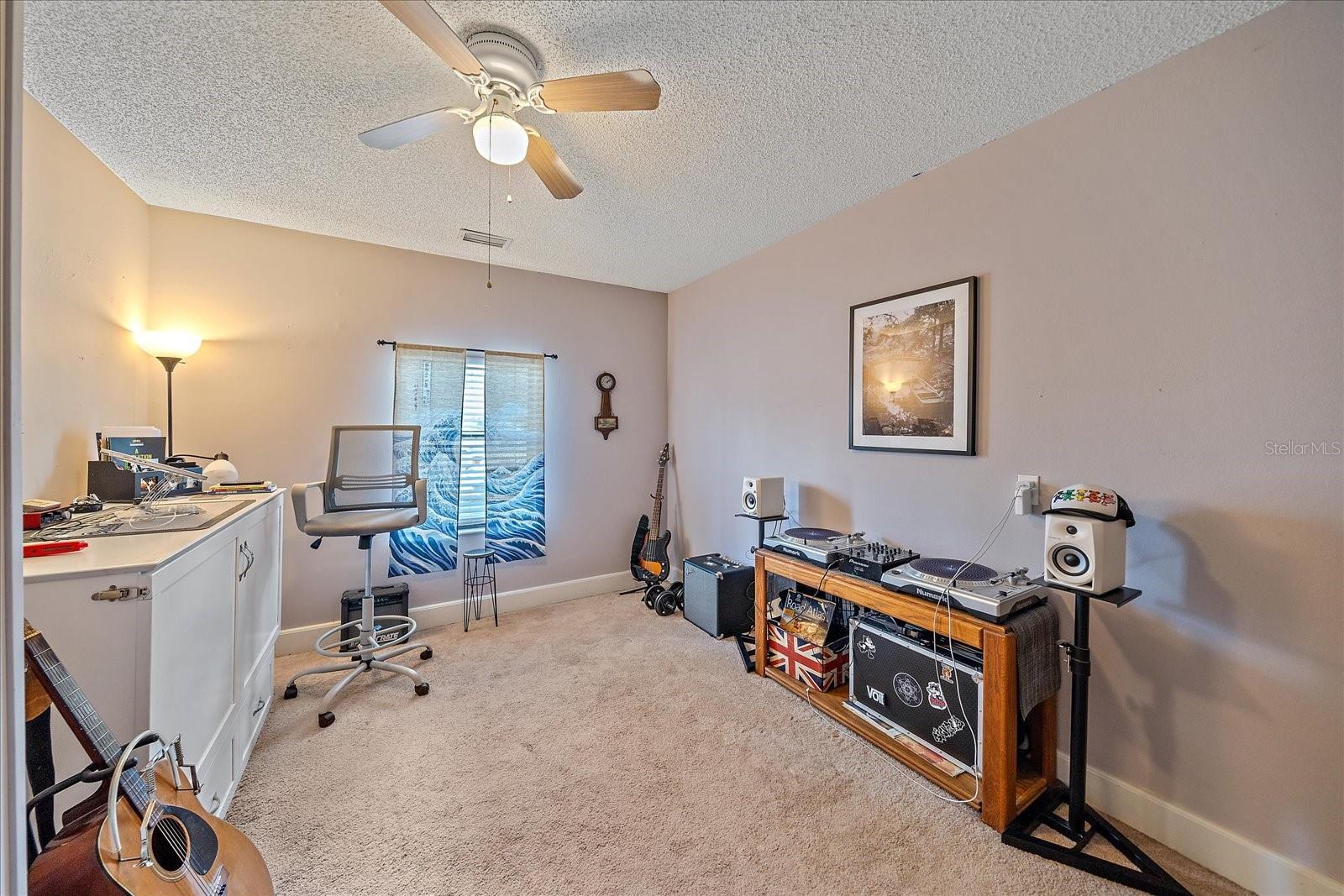 A4658265 Property Photo