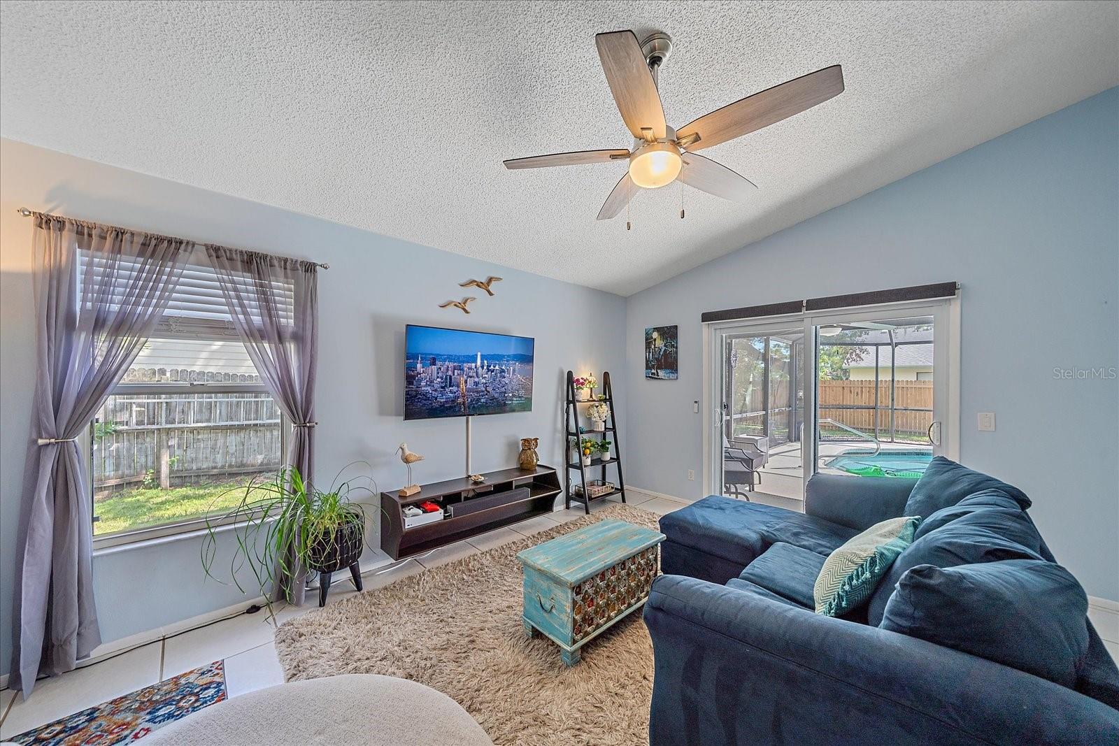 A4658265 Property Photo