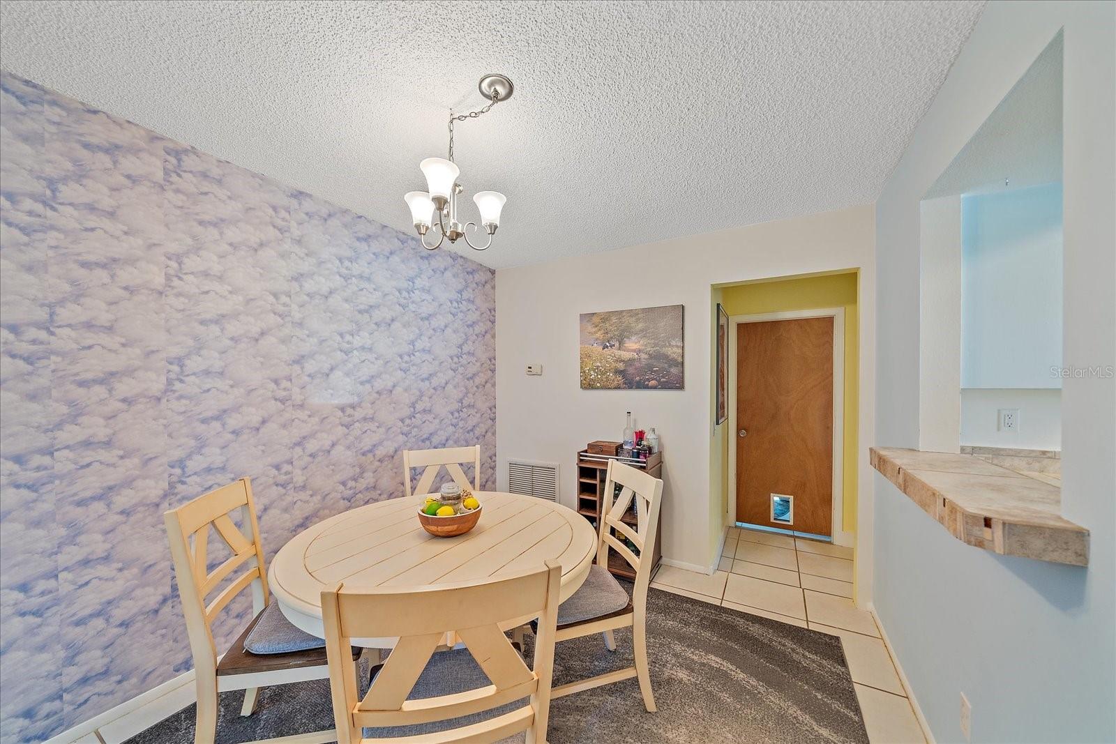 A4658265 Property Photo