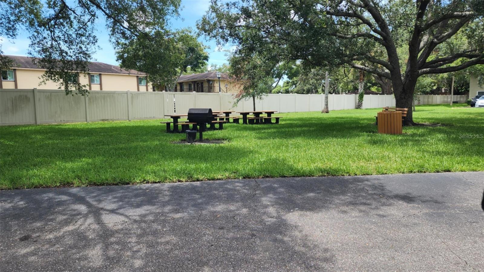 TB8405108 Property Photo