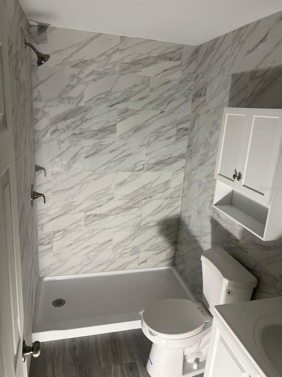 TB8405108 Property Photo