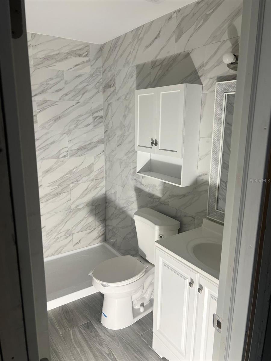 TB8405108 Property Photo