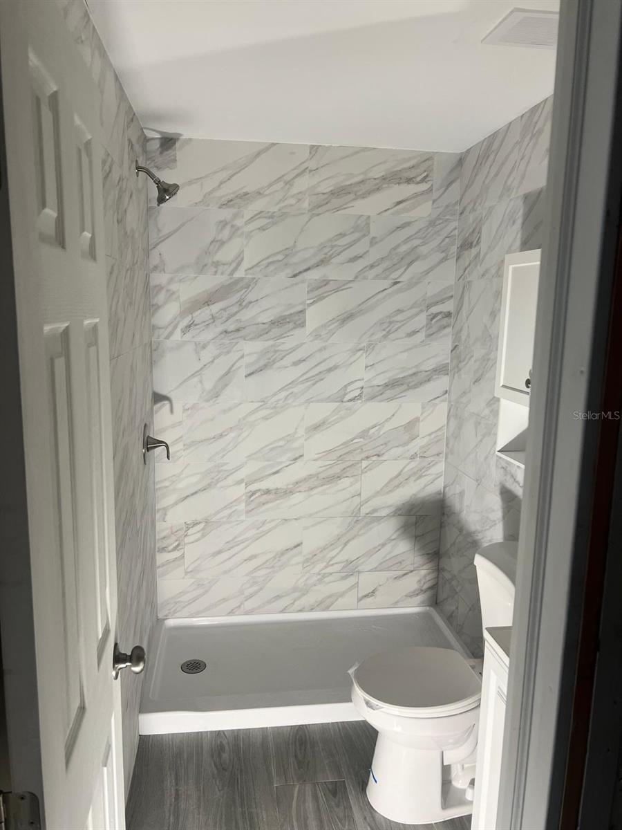 TB8405108 Property Photo