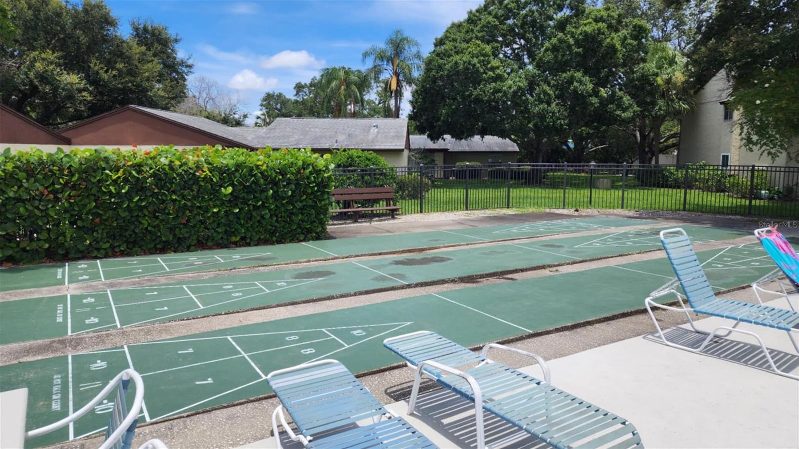 TB8405108 Property Photo