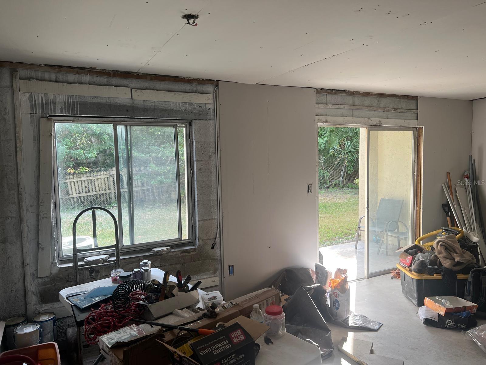 TB8405108 Property Photo