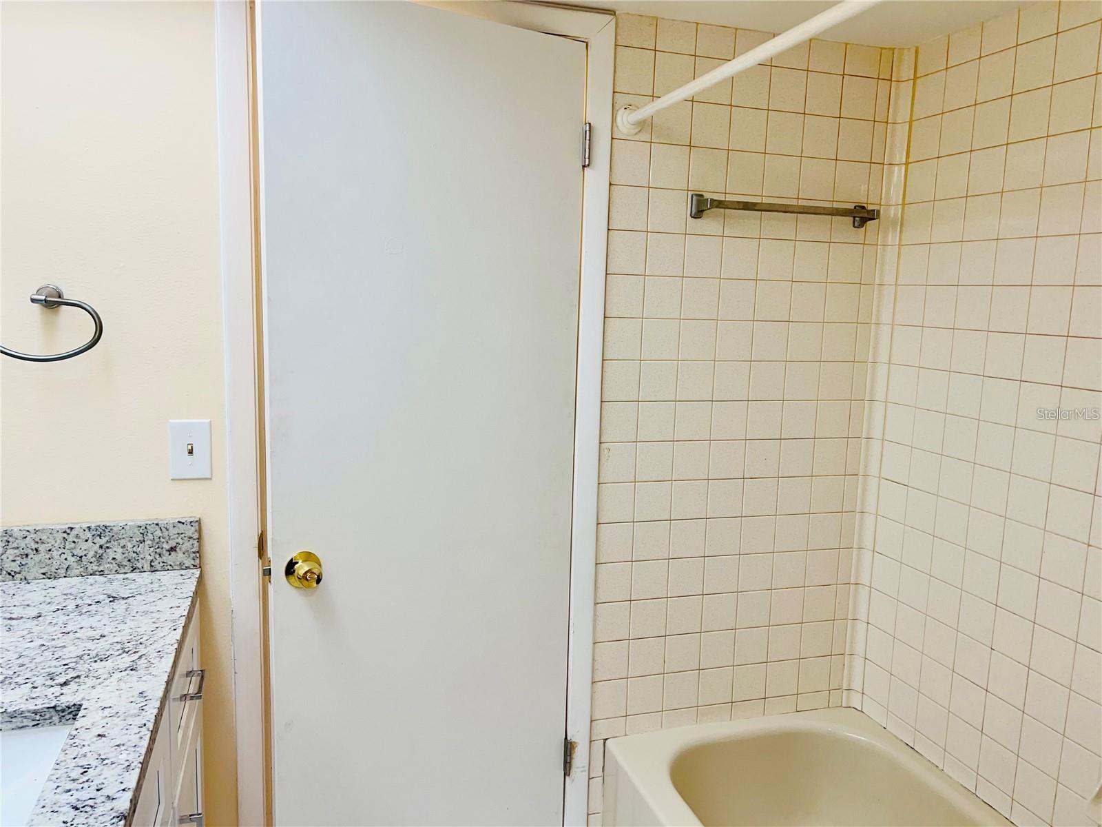 7818 NIAGARA AVE #205, TAMPA, FL, 33617