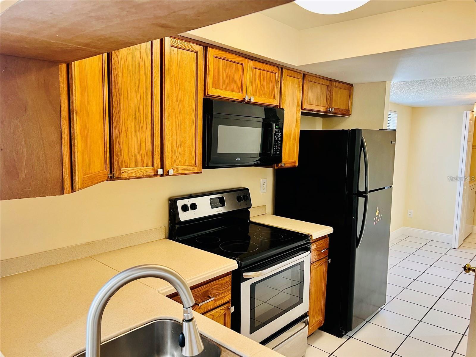 7818 NIAGARA AVE #205, TAMPA, FL, 33617