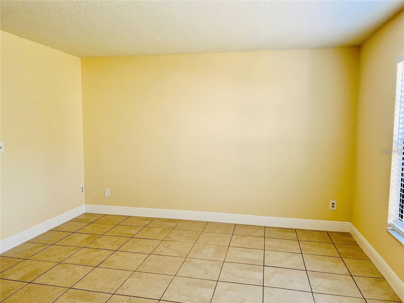 7818 NIAGARA AVE #205, TAMPA, FL, 33617