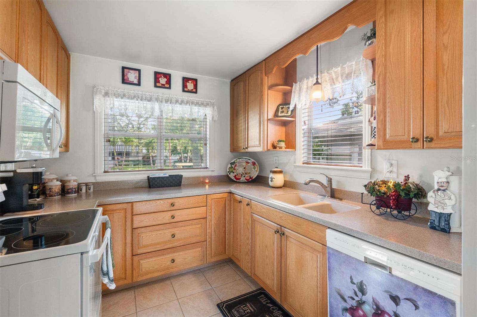 744 25TH AVE N, ST PETERSBURG, FL, 33704