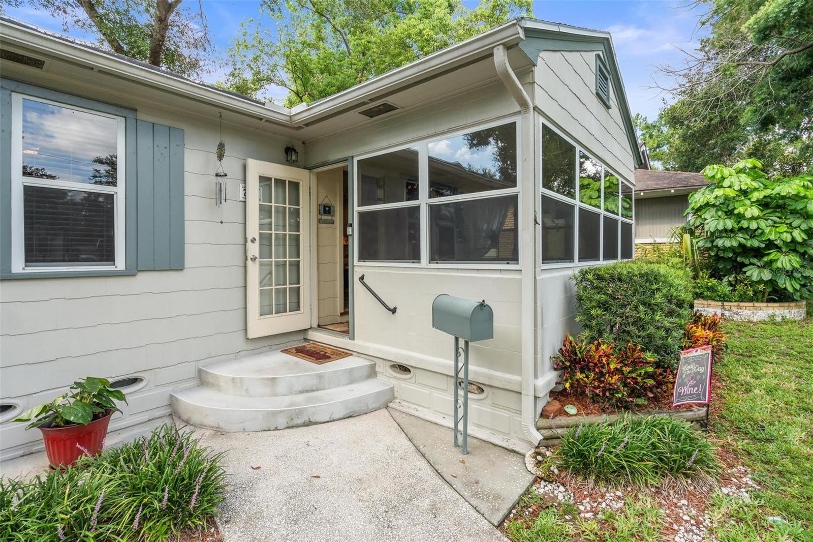 744 25TH AVE N, ST PETERSBURG, FL, 33704