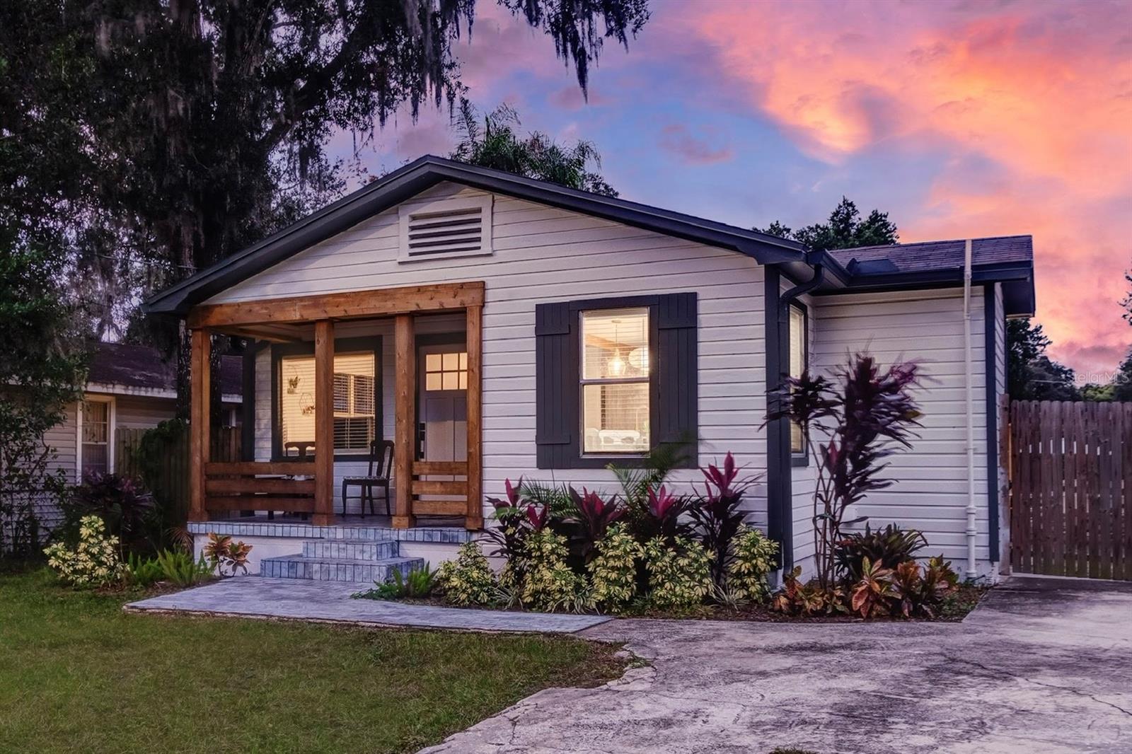 1221 E IDA ST, TAMPA, FL, 33603