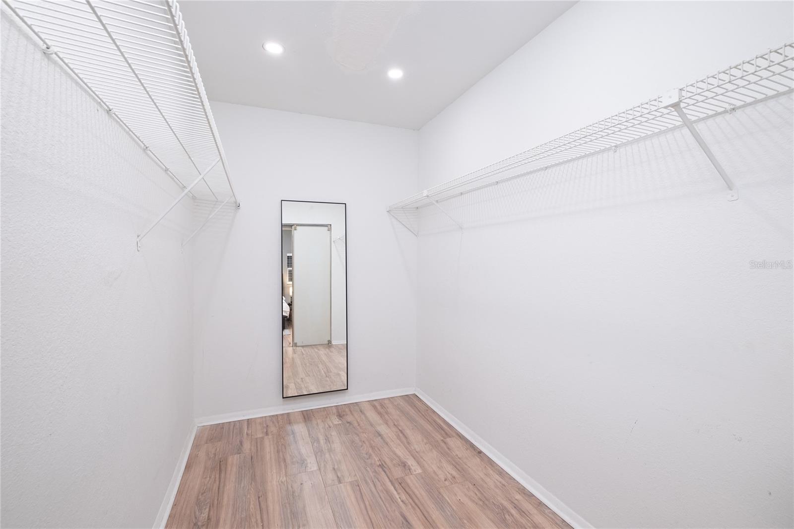 1221 E IDA ST, TAMPA, FL, 33603