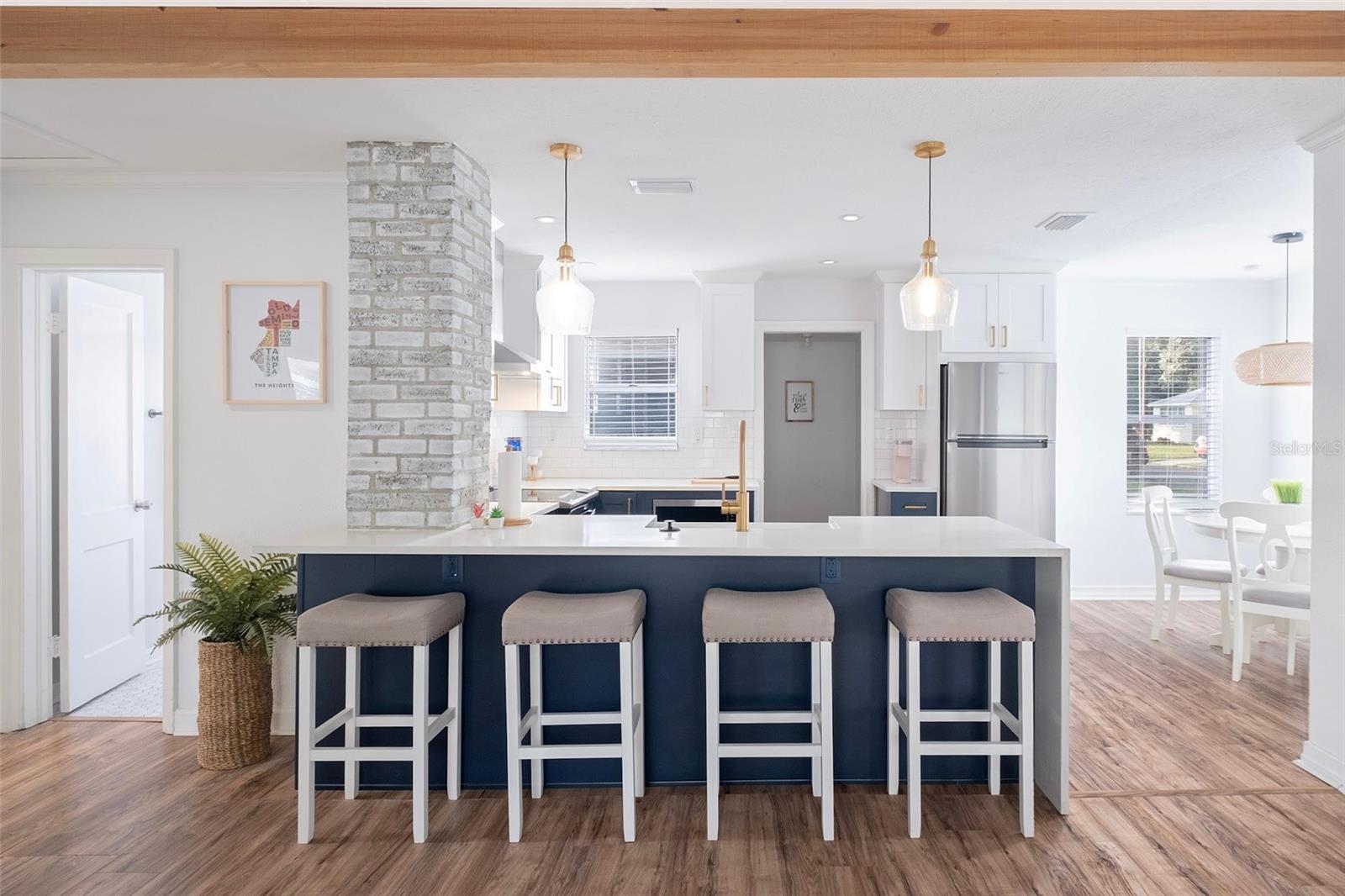 1221 E IDA ST, TAMPA, FL, 33603