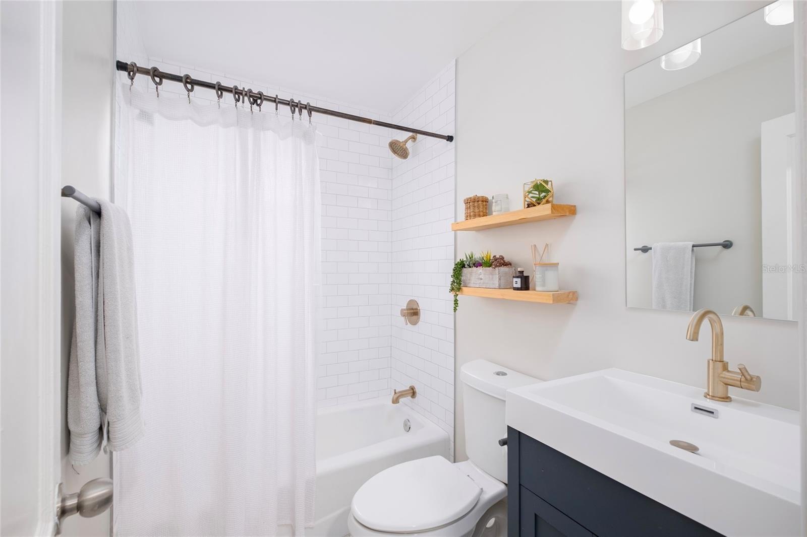 1221 E IDA ST, TAMPA, FL, 33603