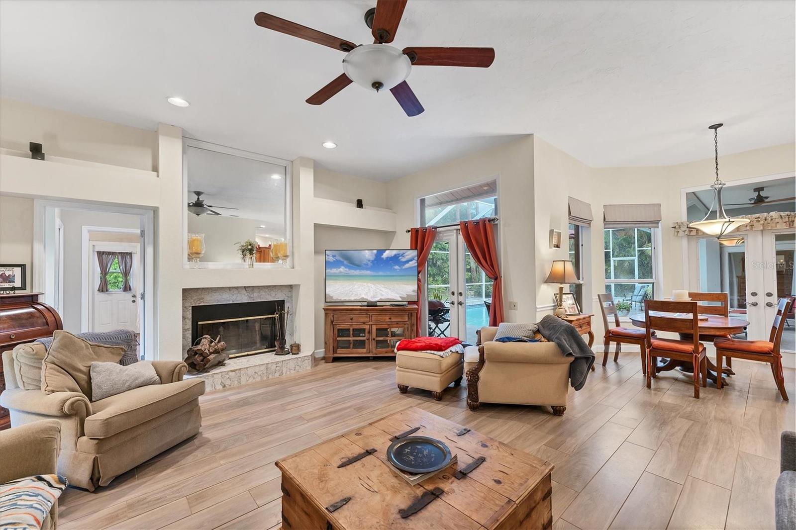 A4658277 Property Photo