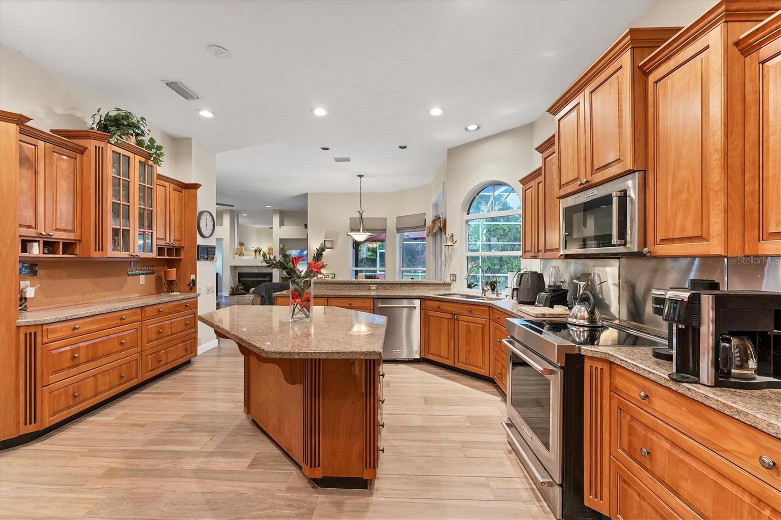 A4658277 Property Photo