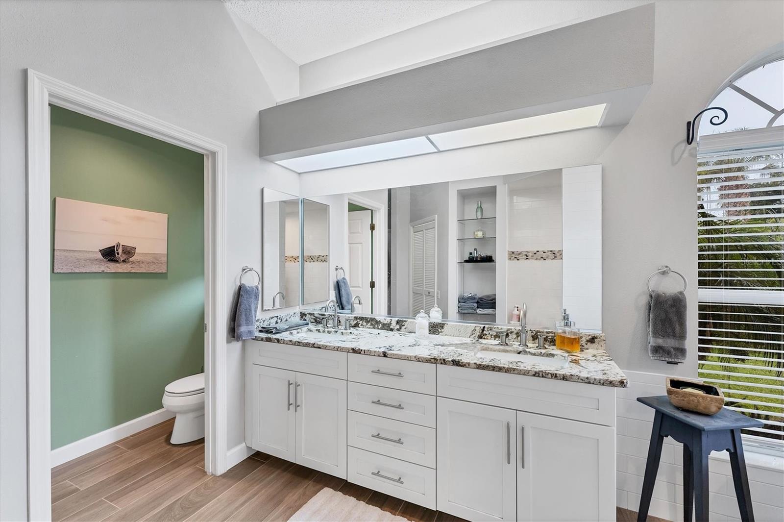 A4658277 Property Photo