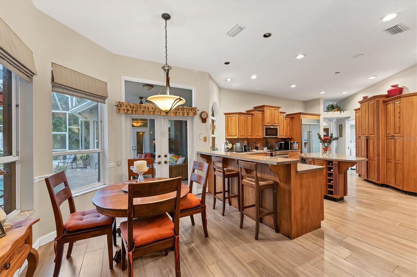 A4658277 Property Photo
