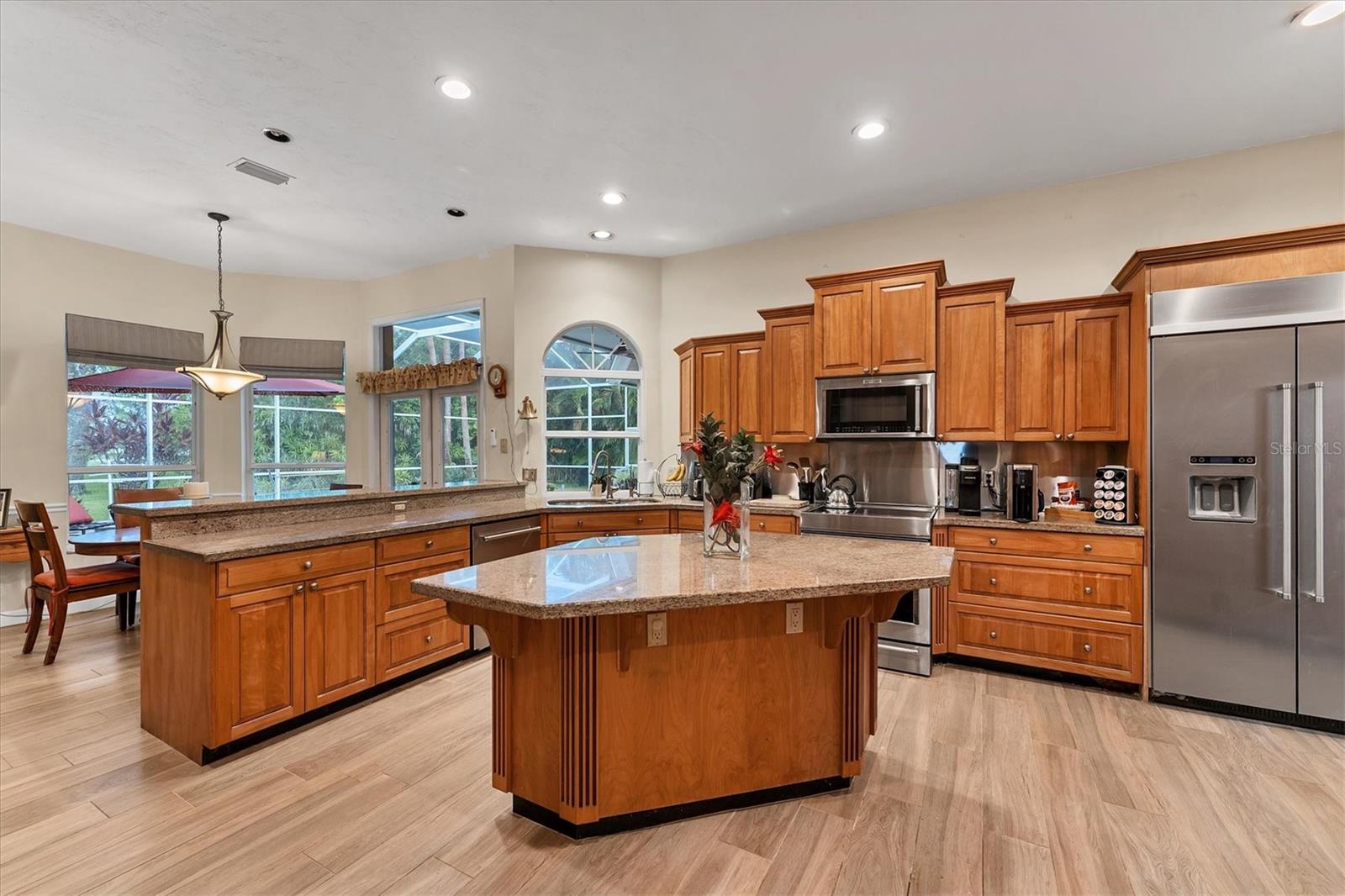 A4658277 Property Photo