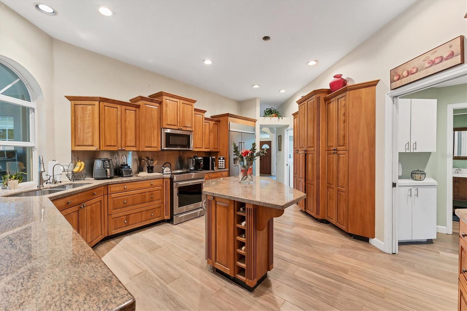 A4658277 Property Photo