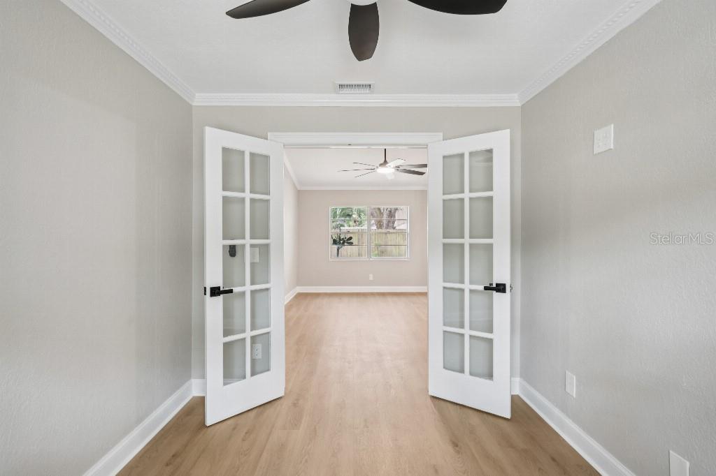 2719 LAKEVILLE DR, TAMPA, FL, 33618