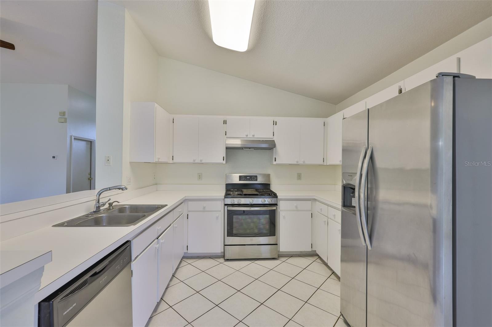 1611 BONDURANT WAY, BRANDON, FL, 33511