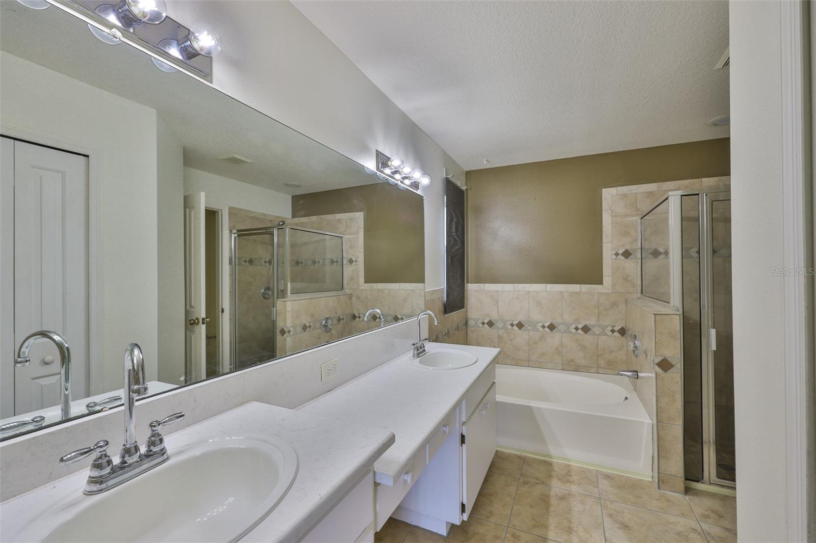 1611 BONDURANT WAY, BRANDON, FL, 33511