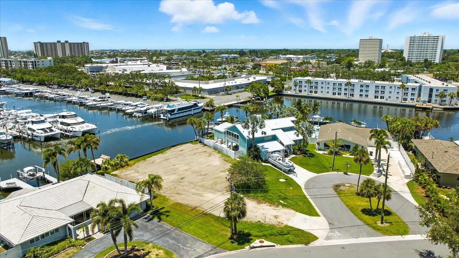 1301 SEA GULL DR S, GULFPORT, FL, 33707