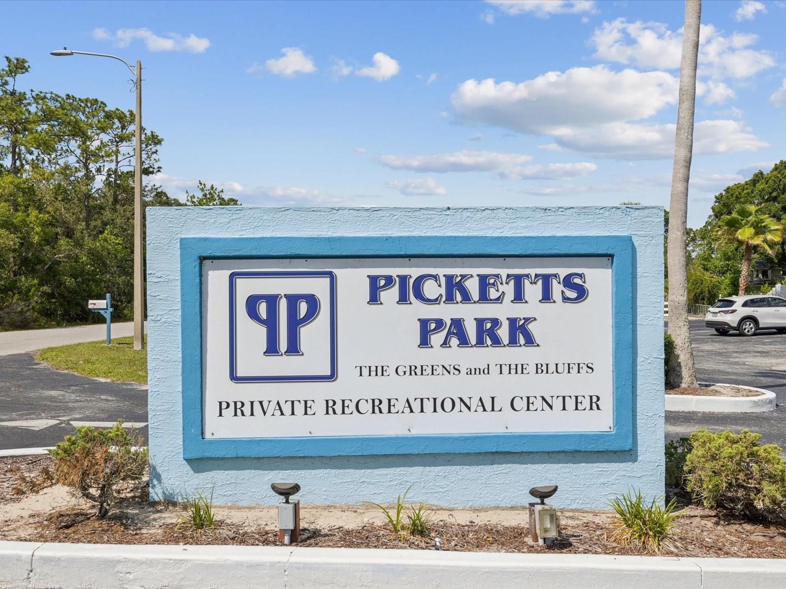 8065 PICKETTS CT #C, WEEKI WACHEE, FL, 34613