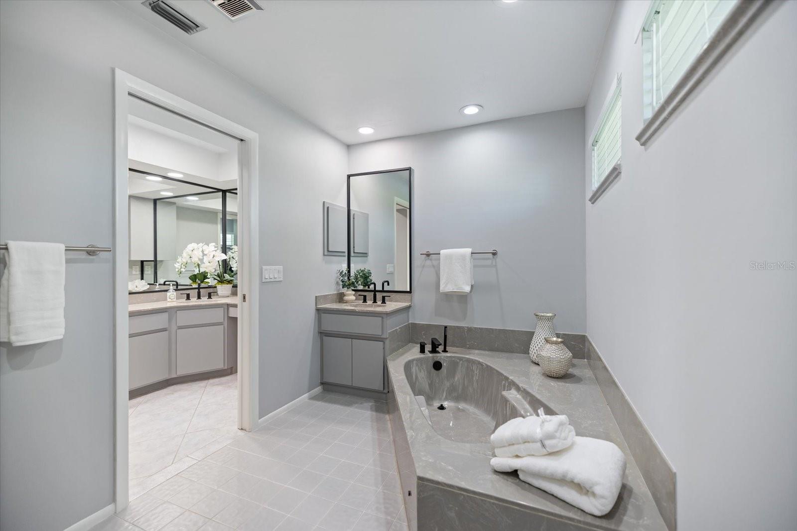 A4658292 Property Photo