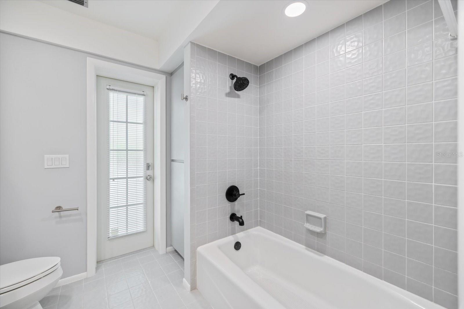 A4658292 Property Photo