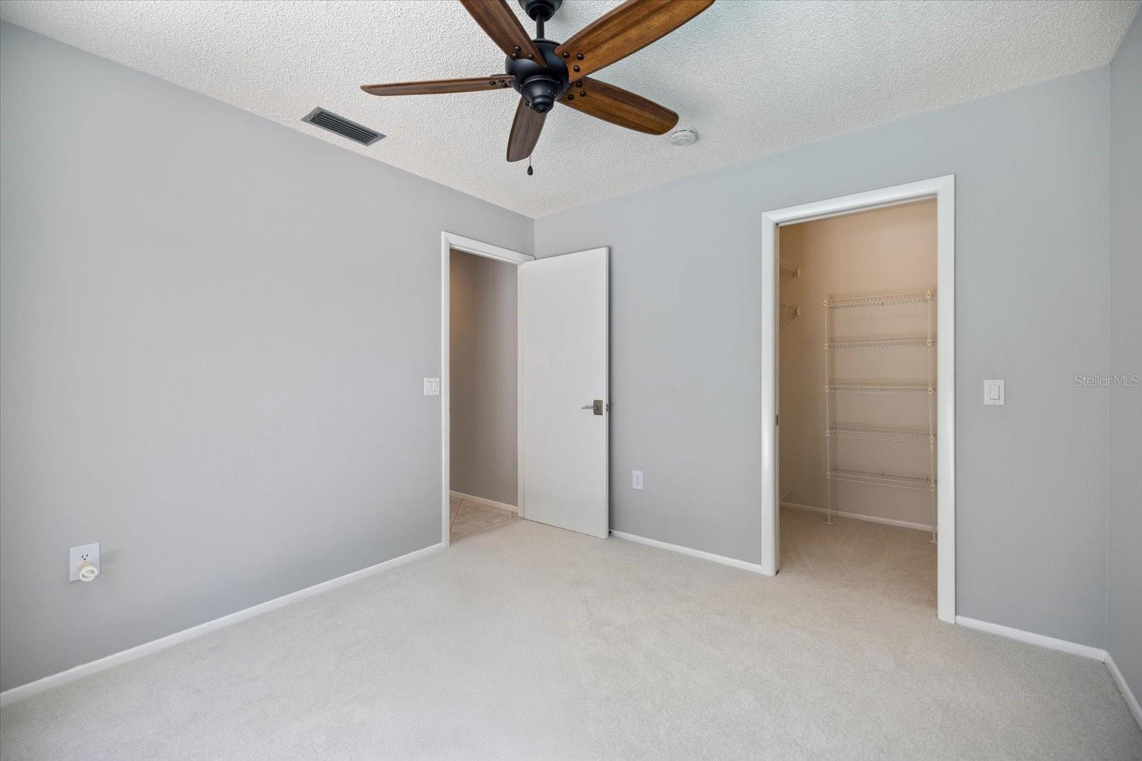 A4658292 Property Photo