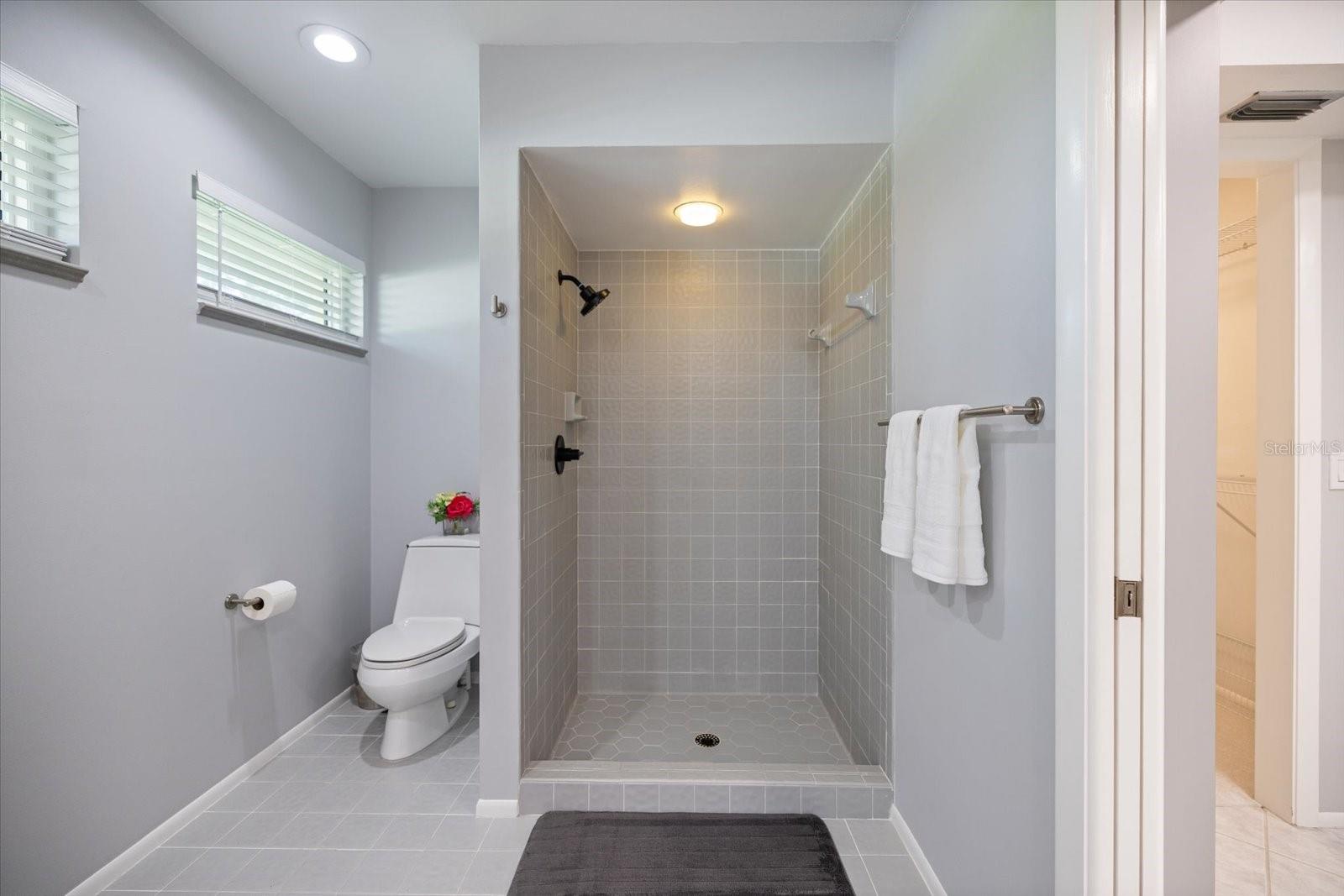 A4658292 Property Photo