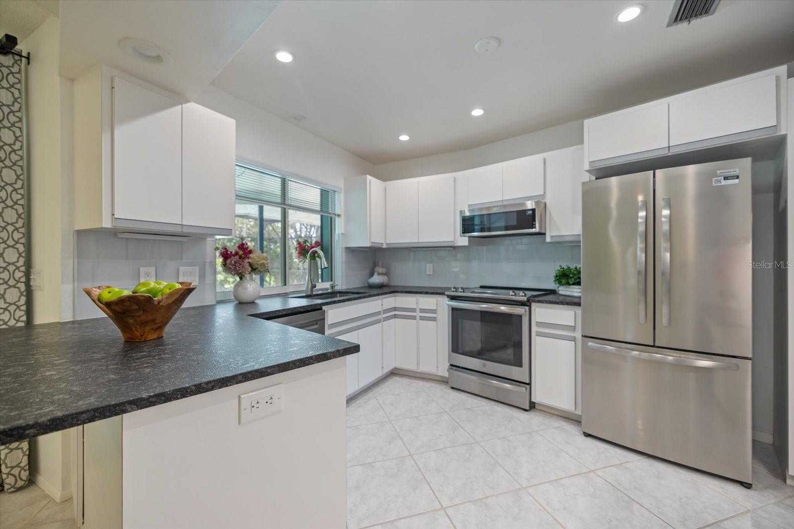A4658292 Property Photo