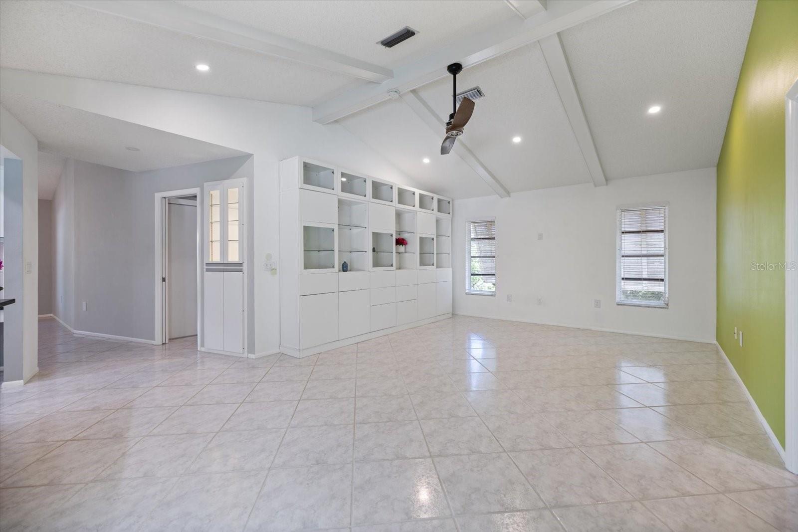 A4658292 Property Photo