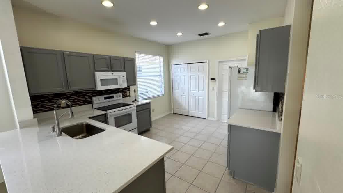 139 CHAUCER AVE, DAVENPORT, FL, 33896