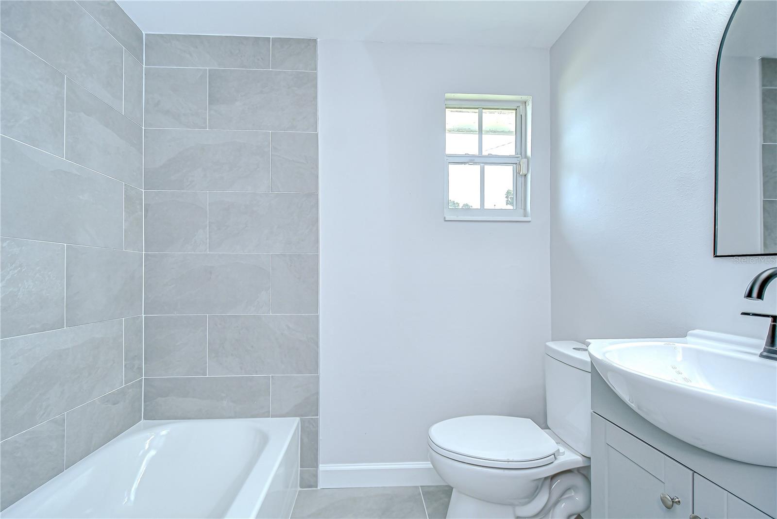 7211 E CAYUGA ST, TAMPA, FL, 33610