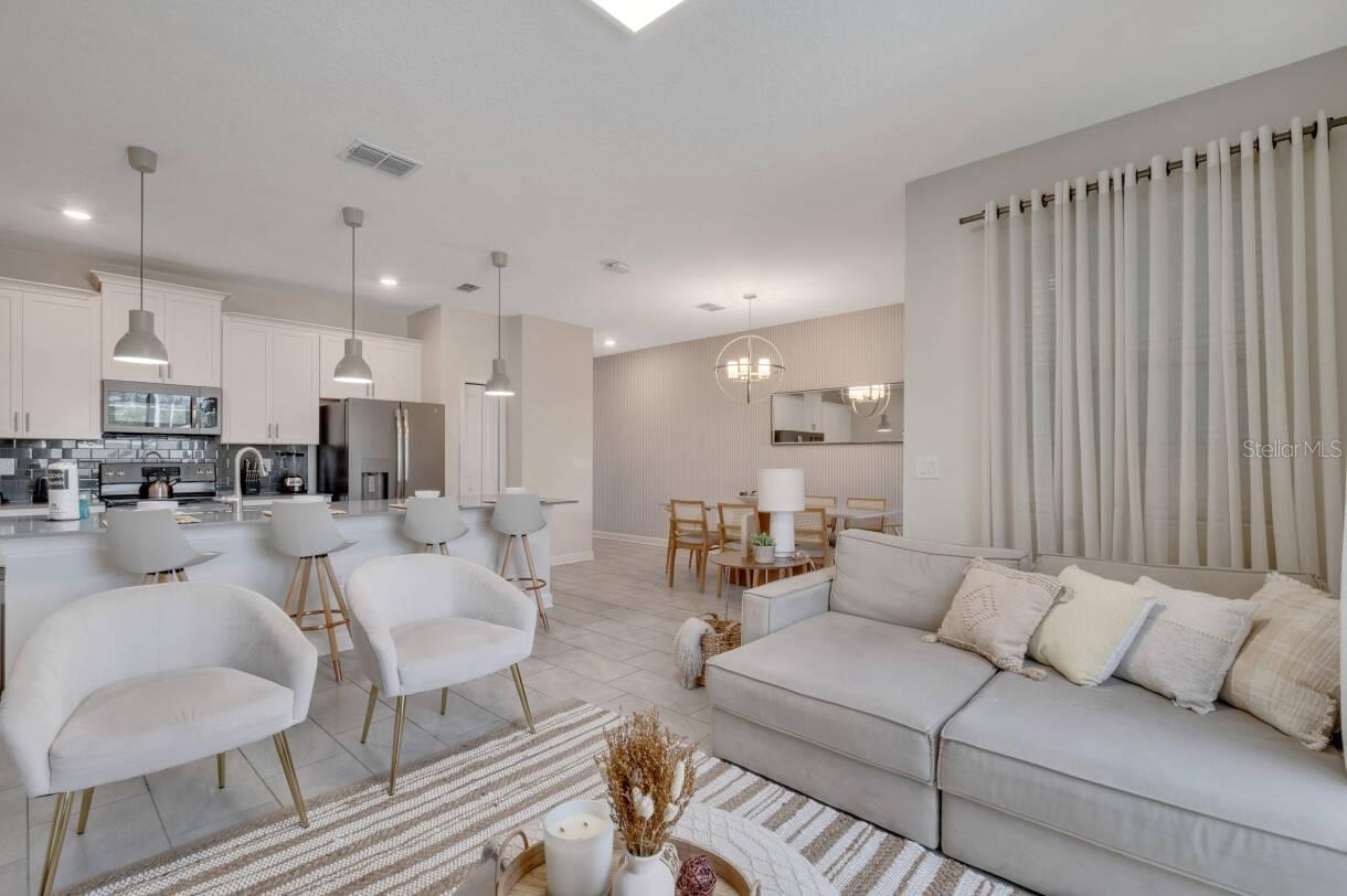 8971 CABOT CLIFFS DR, DAVENPORT, FL, 33896