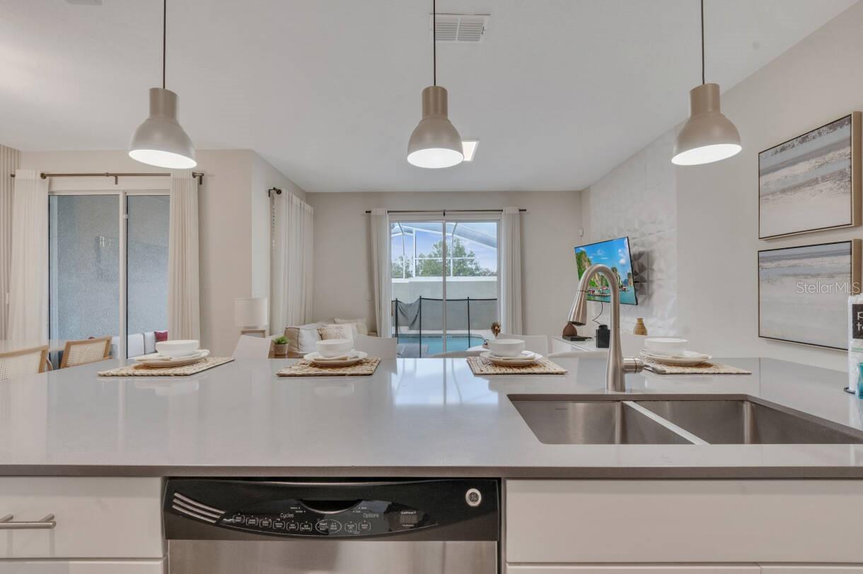 8971 CABOT CLIFFS DR, DAVENPORT, FL, 33896