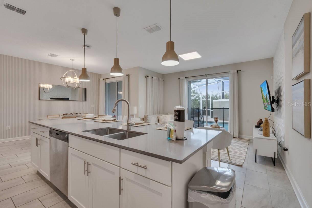 8971 CABOT CLIFFS DR, DAVENPORT, FL, 33896