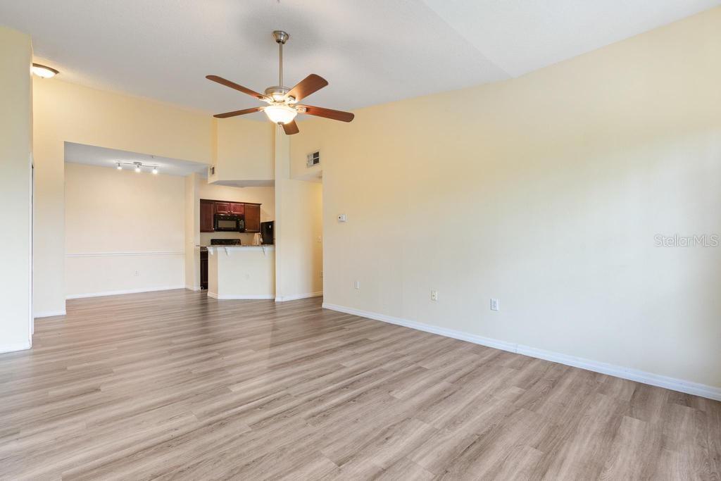 5518 METROWEST BLVD #11-302, ORLANDO, FL, 32811