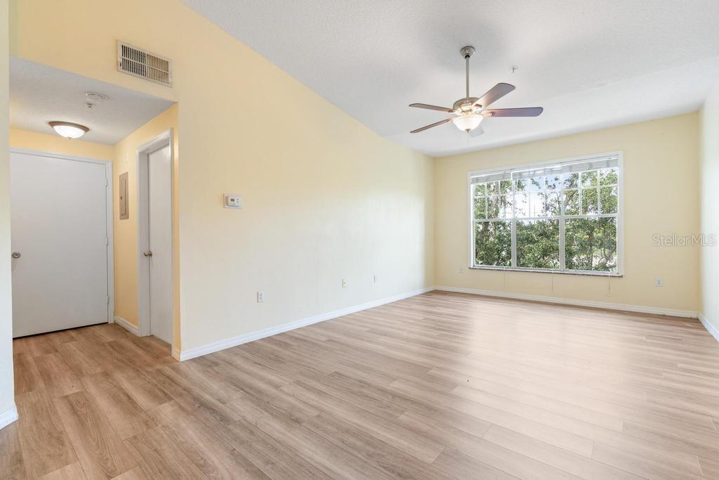 5518 METROWEST BLVD #11-302, ORLANDO, FL, 32811