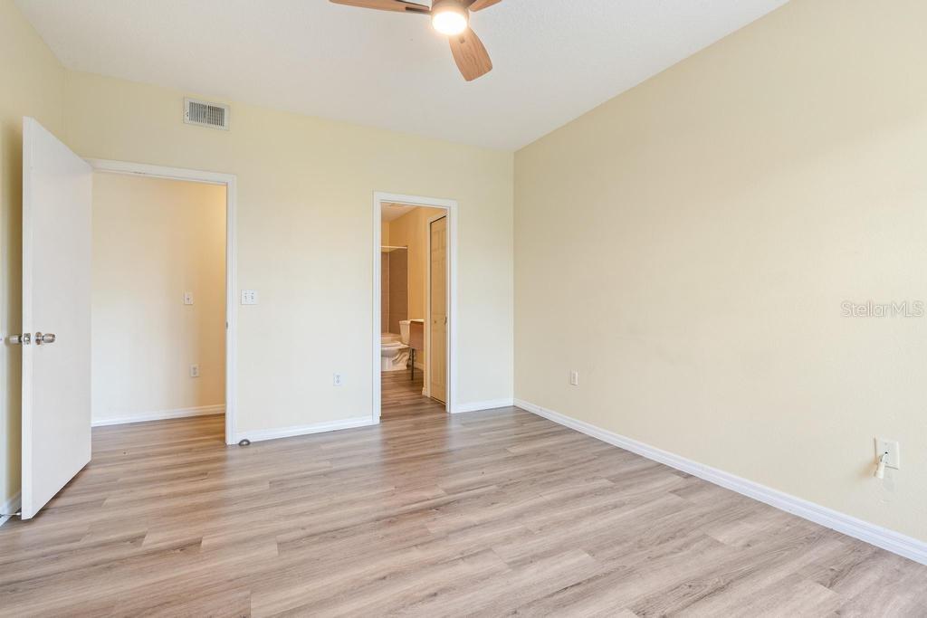 5518 METROWEST BLVD #11-302, ORLANDO, FL, 32811