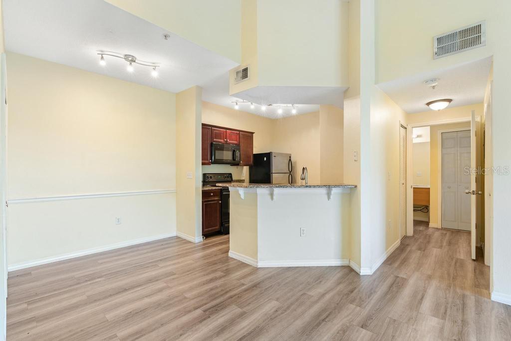 5518 METROWEST BLVD #11-302, ORLANDO, FL, 32811