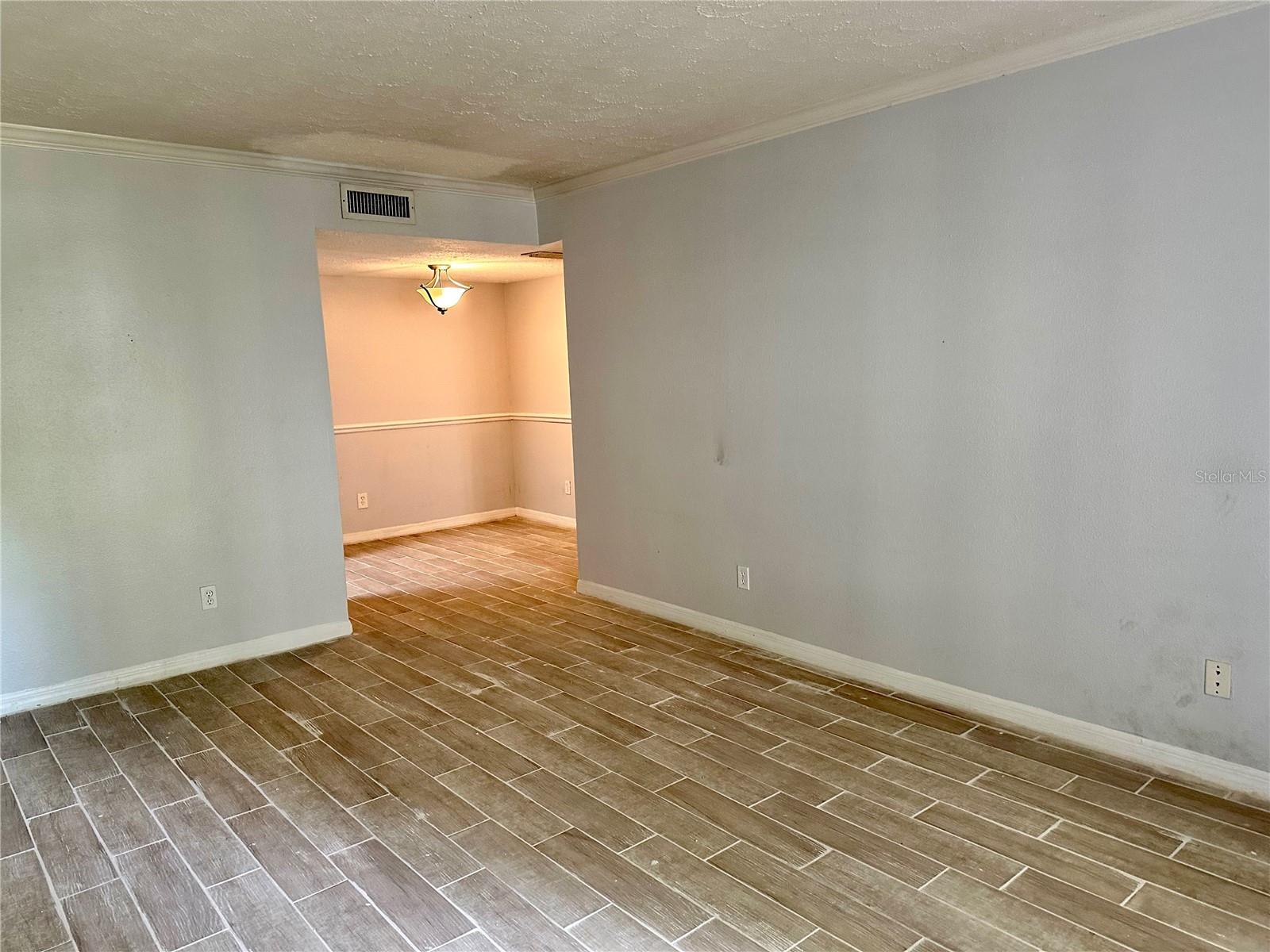 375 WYMORE RD #107, ALTAMONTE SPRINGS, FL, 32714