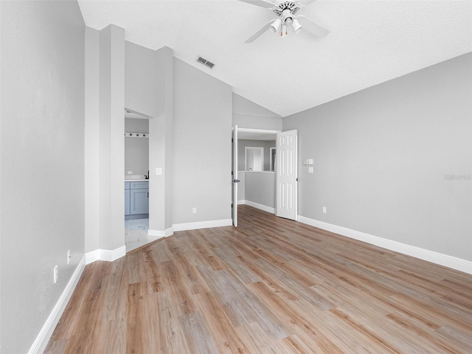 8841 KEY WEST CIR, TAMPA, FL, 33626