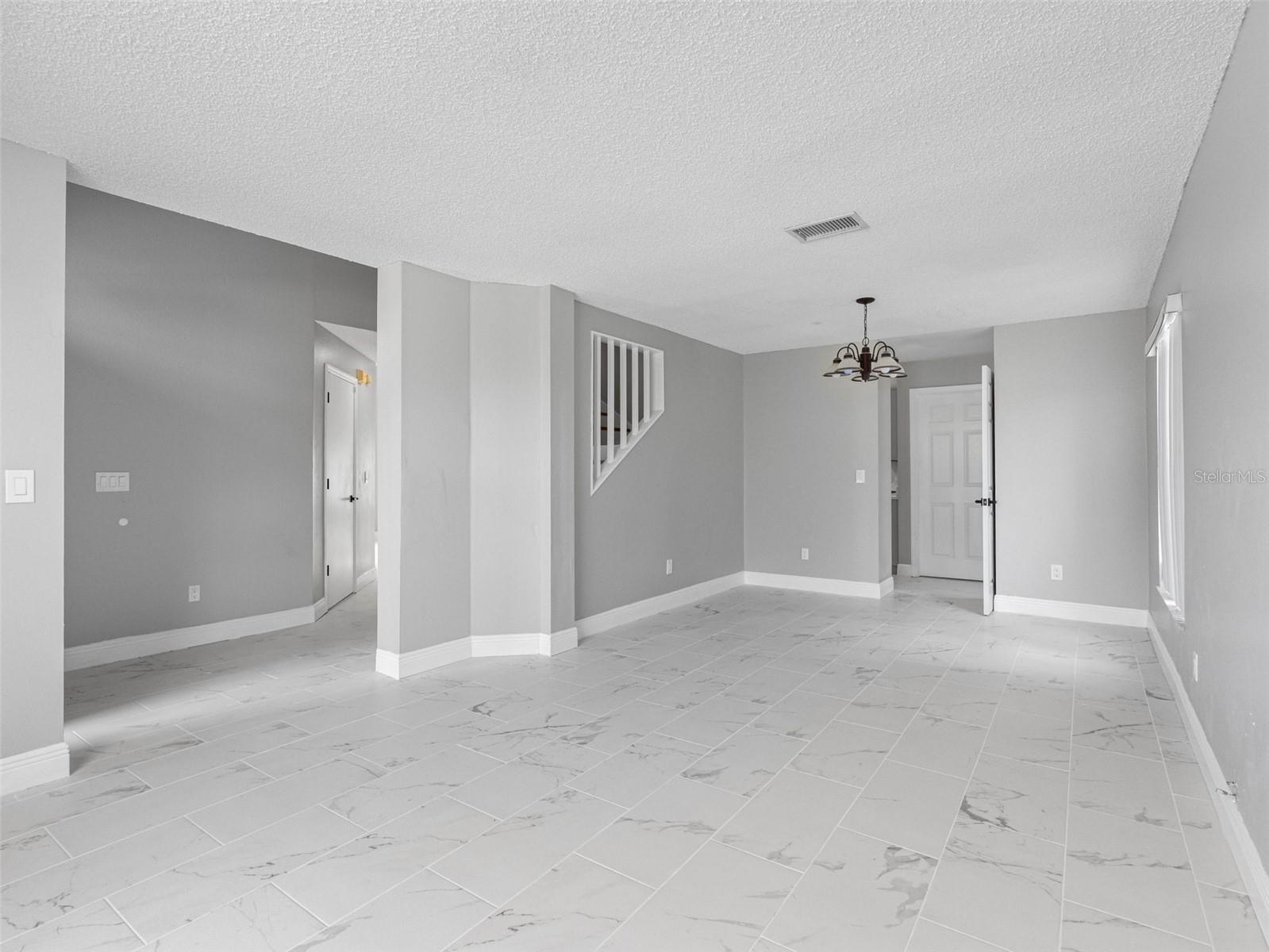 8841 KEY WEST CIR, TAMPA, FL, 33626