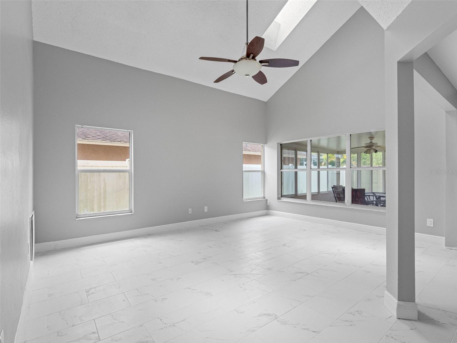 8841 KEY WEST CIR, TAMPA, FL, 33626